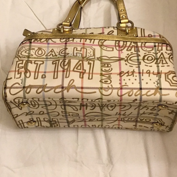 Coach Handbag - Picture 3 of 9